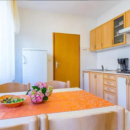 House Gortanova 아파트